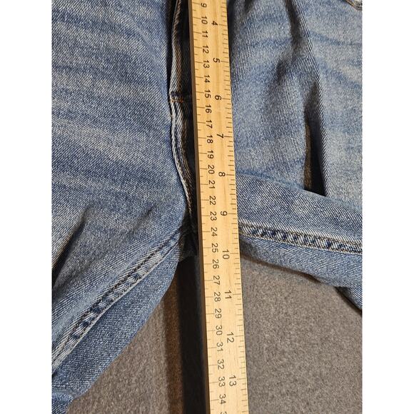 Hollister Jeans Womens 4R Blue Light Wash Low-rise Relaxed Straight Distressed - Picture 5 of 9